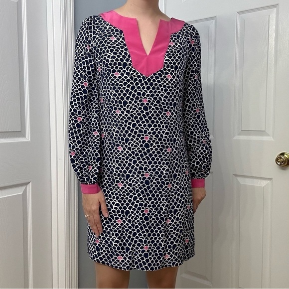 Lilly Pulitzer Dress Mini Silk Mermaid Beach Vacation Preppy Size 2 Extra Small - Picture 1 of 6